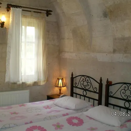 Nature Park Cave Hotell 2*