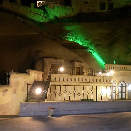 Nature Park Cave Hotell 2*